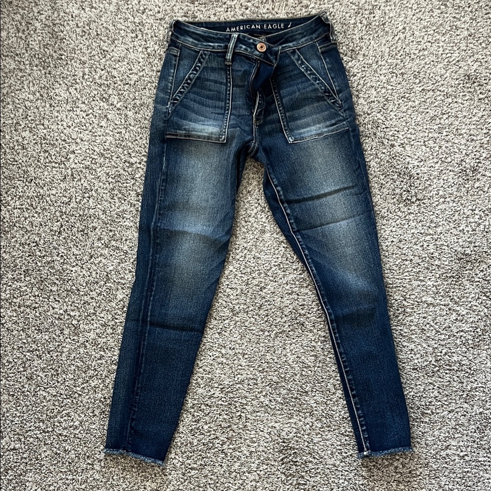 American Eagle Outfitters Women's Dark Blue Skinny Jeans Hi-Rise Jegging Crop.